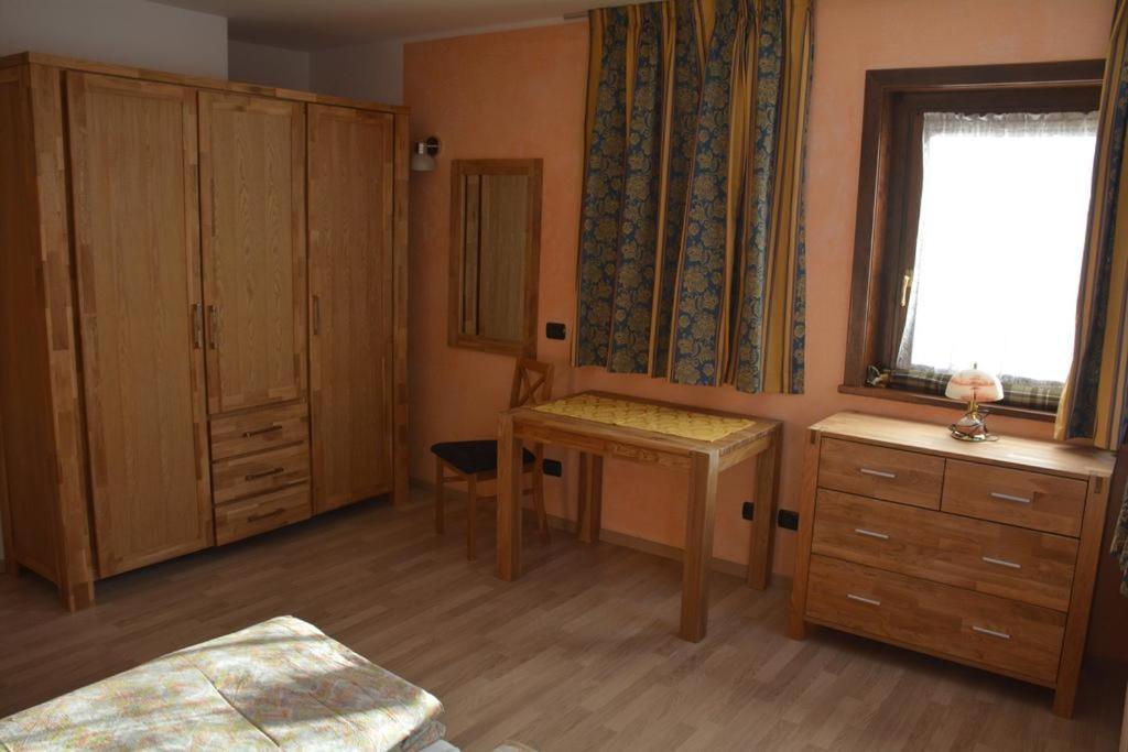 Ski Holidays Apartments Livigno Exteriör bild