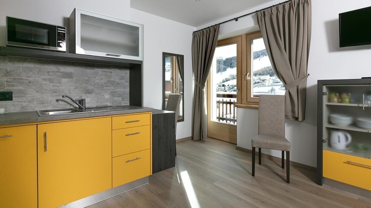 Ski Holidays Apartments Livigno Exteriör bild